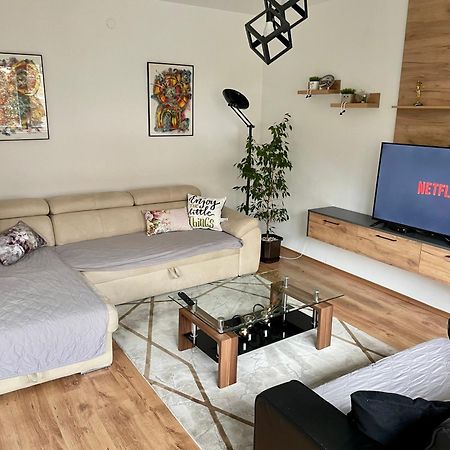 Luxury City Center Apartment Skopje Luaran gambar