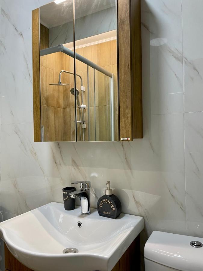 Luxury City Center Apartment Skopje Luaran gambar