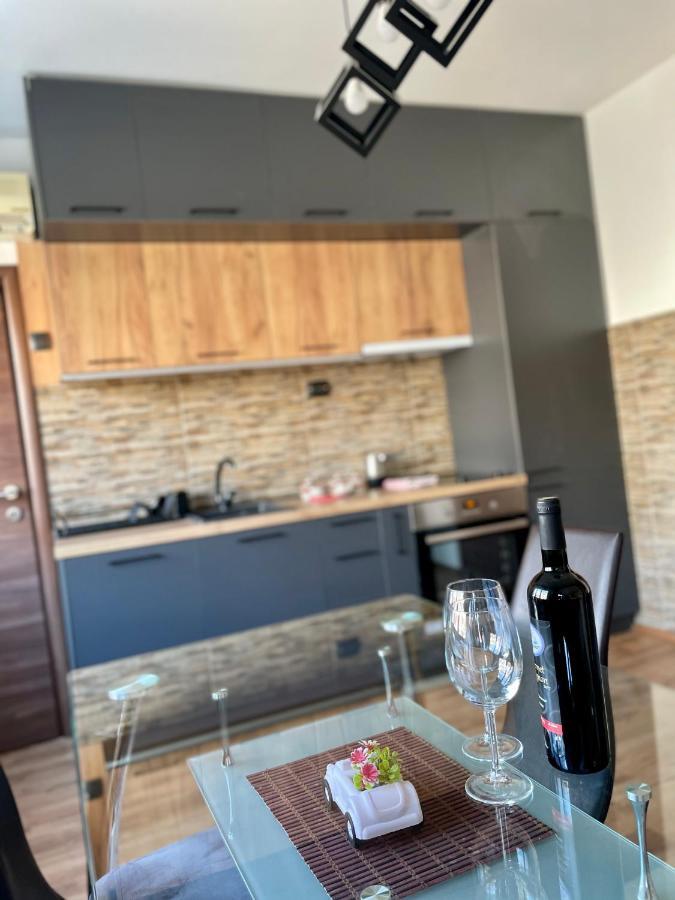 Luxury City Center Apartment Skopje Luaran gambar