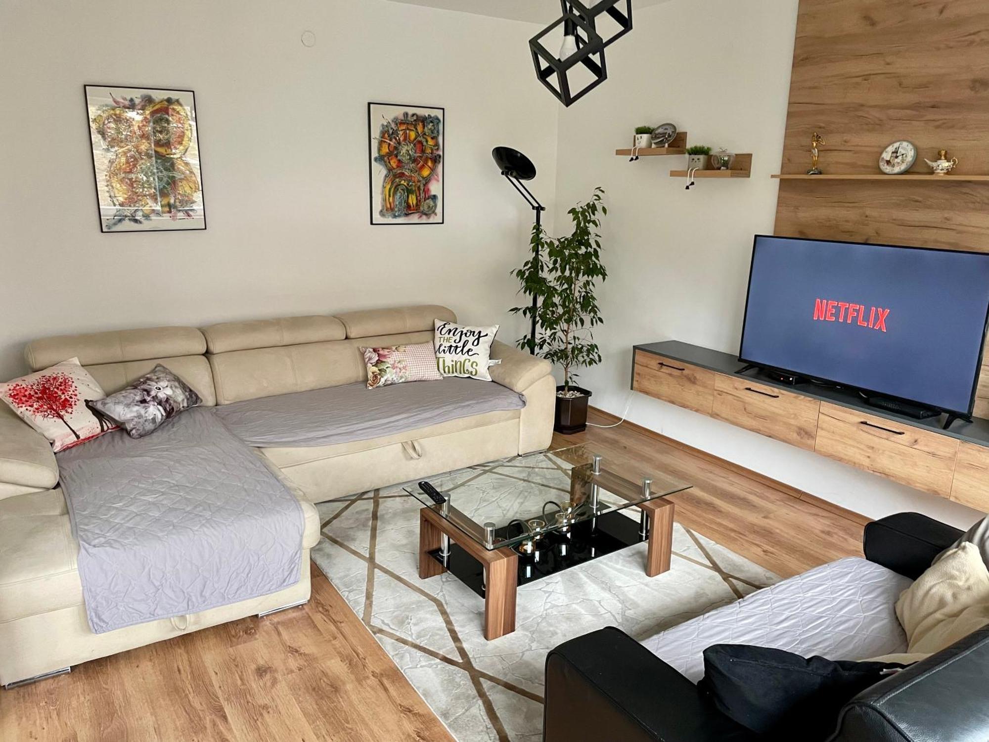Luxury City Center Apartment Skopje Luaran gambar